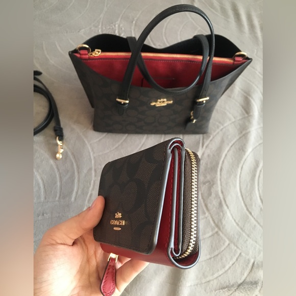 SOLD - Coach Mollie Tote & Wallet Set - Picture 2 of 12